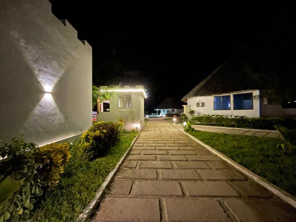 Jambo Beach Hotel Paje Exterior photo